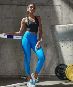 Bench. Crop-Top mit Racerback und Piping 10 Bench. Crop-Top mit Racerback und Piping -Bench Verkaufsgeschäft 0214f395 2284 54d2 938c cb413ebaf753