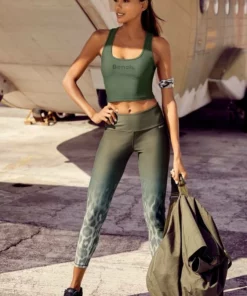 Bench. Crop-Top bauchfreies Crop-Top 20 Bench. Crop-Top bauchfreies Crop-Top -Bench Verkaufsgeschäft 06482af0 c046 5d90 b8c8 e4e986036d14 1