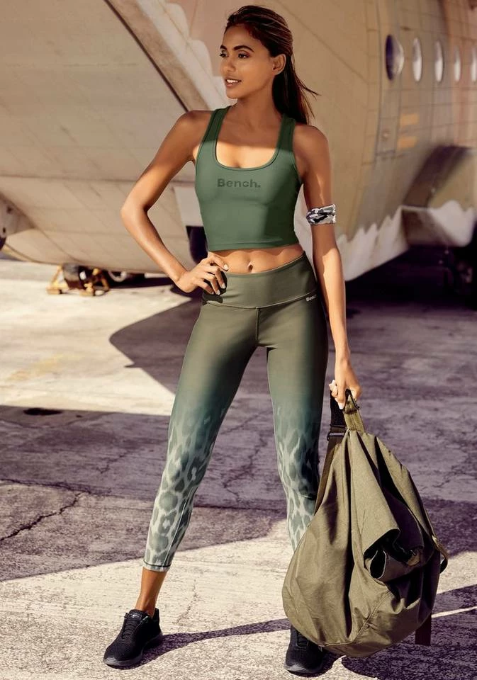 Bench. Crop-Top bauchfreies Crop-Top 9 Bench. Crop-Top bauchfreies Crop-Top – Bild 9