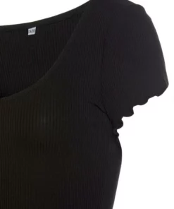 Bench. Kurzarmshirt aus weicher Rippware 12 Bench. Kurzarmshirt aus weicher Rippware -Bench Verkaufsgeschäft 15ca35c8 cbe6 5e8d 82b1 4532ed890ee2