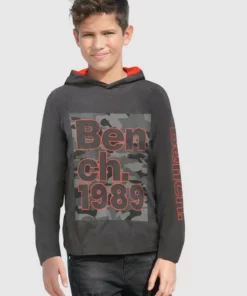 Bench. Kapuzenshirt mit Kapuzenfutter in Kontrastfarbe