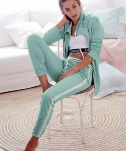 Bench. Relaxhose mit gestreiftem Bund und Glanzprint Grau-meliert, Mint, Apricot 15 Bench. Relaxhose mit gestreiftem Bund und Glanzprint Grau-meliert, Mint, Apricot -Bench Verkaufsgeschäft 22875673