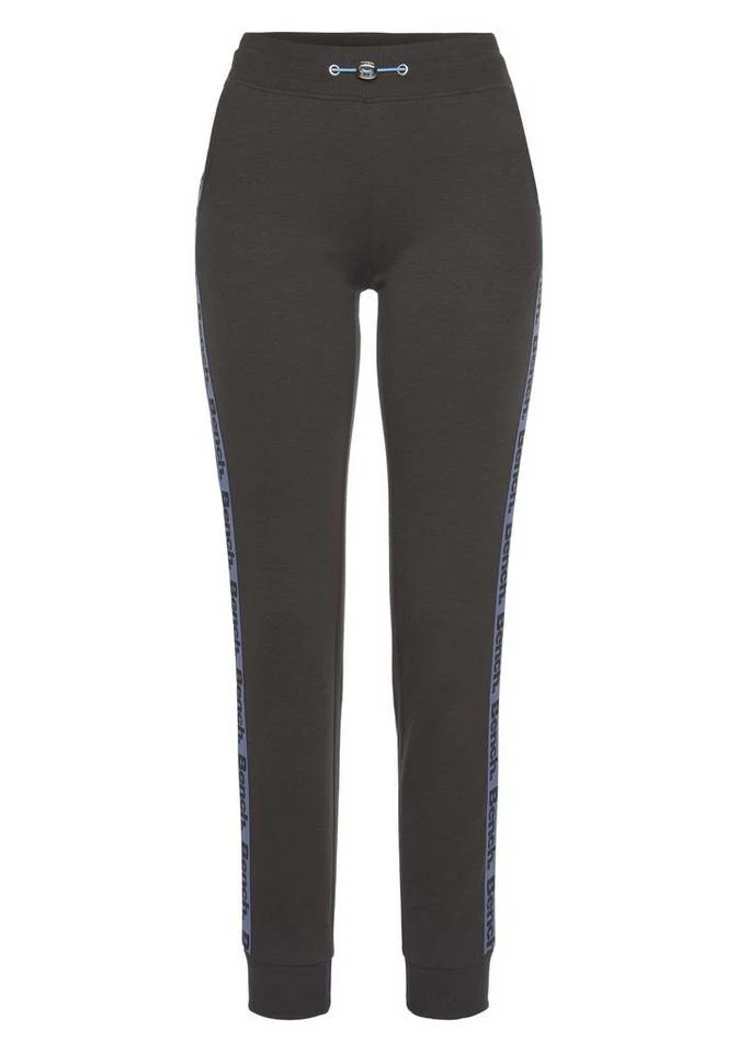 Bench. Relaxhose mit regulierbaren Gummizug und Logotape 2 Bench. Relaxhose mit regulierbaren Gummizug und Logotape – Bild 2