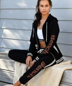 Bench. Sweathose mit Logodruck in Metalloptik Schwarz, Aubergine 9 Bench. Sweathose mit Logodruck in Metalloptik Schwarz, Aubergine -Bench Verkaufsgeschäft 27318238