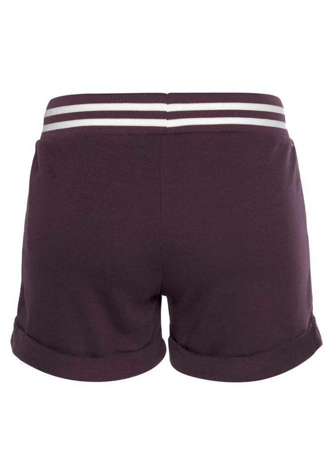 Bench. Sweatshorts mit Logodruck in Metalloptik Schwarz, Ecru, Aubergine 4 Bench. Sweatshorts mit Logodruck in Metalloptik Schwarz, Ecru, Aubergine – Bild 4