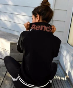 Bench. Sweatshirt in lässiger Troyerform Ecru, Aubergine, Black 16 Bench. Sweatshirt in lässiger Troyerform Ecru, Aubergine, Black -Bench Verkaufsgeschäft 31062631