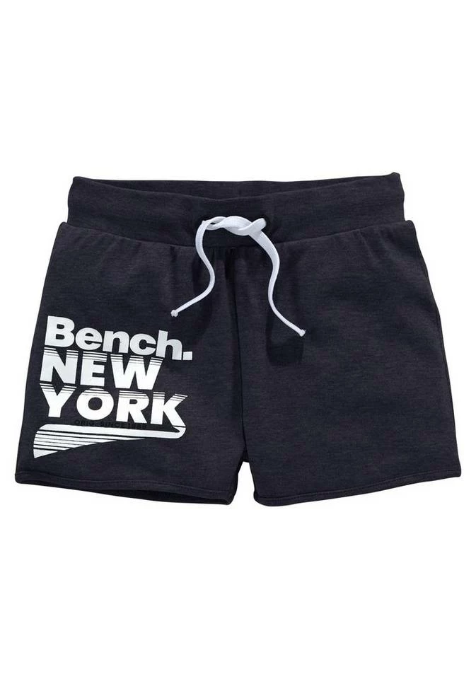 Bench. Shorts mit Logodruck 1 Bench. Shorts mit Logodruck