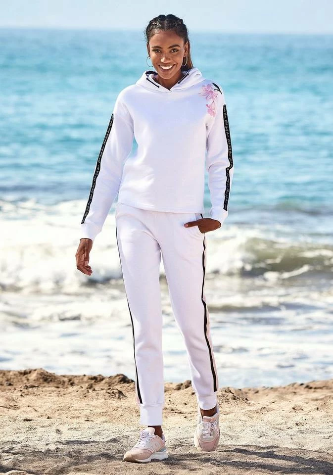 Bench. Hoodie mit bedrucktem Tape und Blumenprint Weiß, Schwarz, Rauchrosa 11 Bench. Hoodie mit bedrucktem Tape und Blumenprint Weiß, Schwarz, Rauchrosa – Bild 11