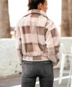 Bench. Fellimitatjacke in karierter Optik -Bench Verkaufsgeschäft 469ac8f7 0b81 580e ac9d 88aa069b7483