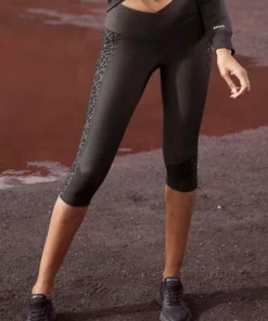 Bench. Caprileggings mit Leodruck und Mesh-Einsatz Black, White-leo