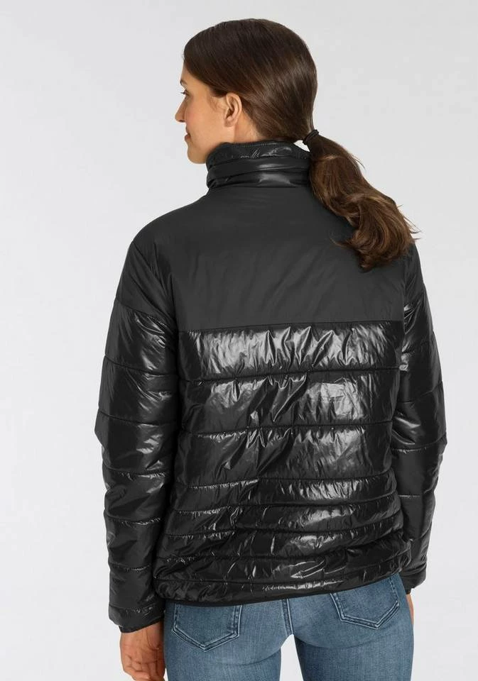 Bench. Steppjacke mit integrierter Kapuze im Kragen 2 Bench. Steppjacke mit integrierter Kapuze im Kragen – Bild 2