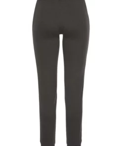 Bench. Relaxhose mit regulierbaren Gummizug und Logotape 10 Bench. Relaxhose mit regulierbaren Gummizug und Logotape -Bench Verkaufsgeschäft 54088ed9 2053 56c9 a9c5 fd86e8c1a9df