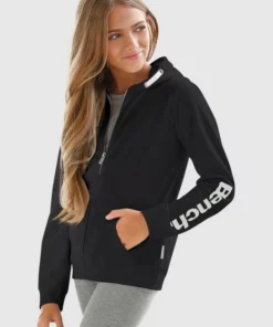Bench. Kapuzensweatjacke mit Druck am Ärmel