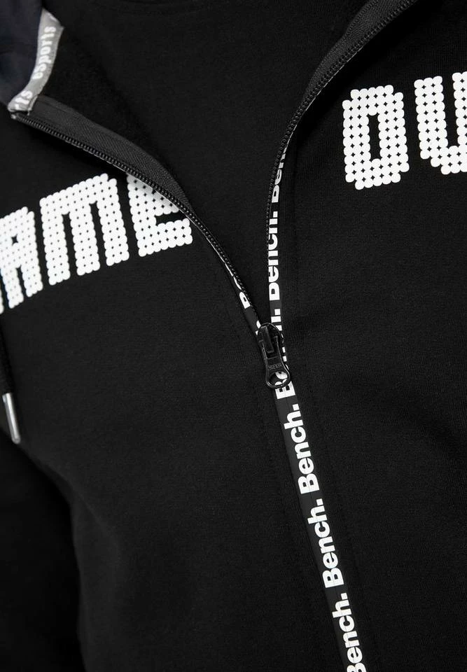 Bench. Sweatjacke »Grind« nachhaltige Baumwolle, branded Zipper 4 Bench. Sweatjacke »Grind« nachhaltige Baumwolle, branded Zipper – Bild 4