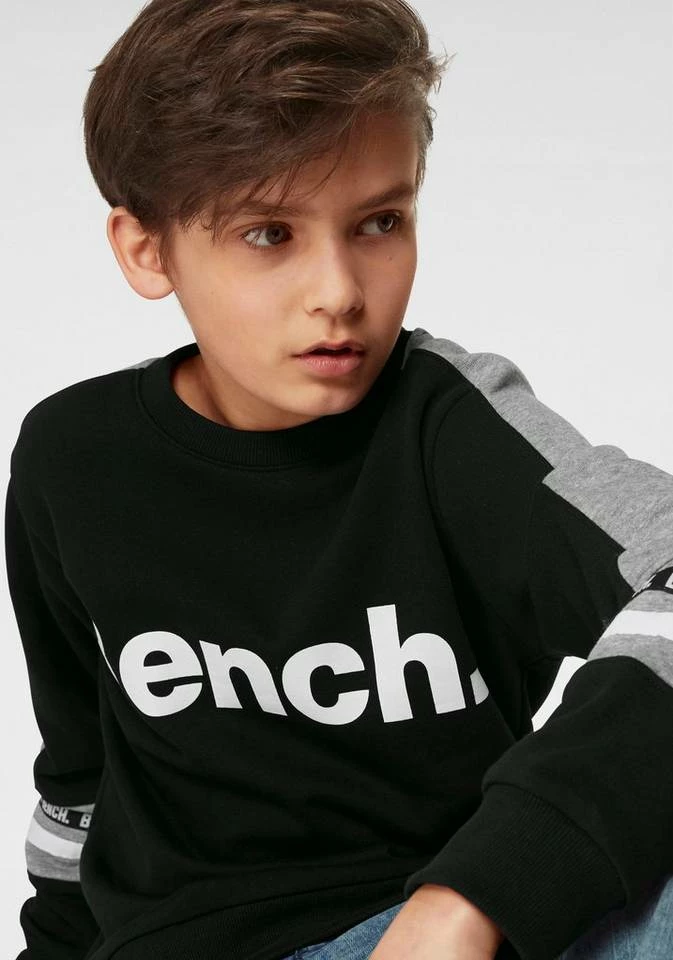 Bench. Sweatshirt »mit farbigen Einsätzen« 3 Bench. Sweatshirt »mit farbigen Einsätzen« – Bild 3
