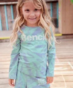 Bench. Langarmshirt mit schönem Batikmuster -Bench Verkaufsgeschäft 675e4bb2 189d 5493 8c6d 05049295ef34