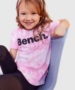 Bench. T-Shirt mit schönem Batikmuster