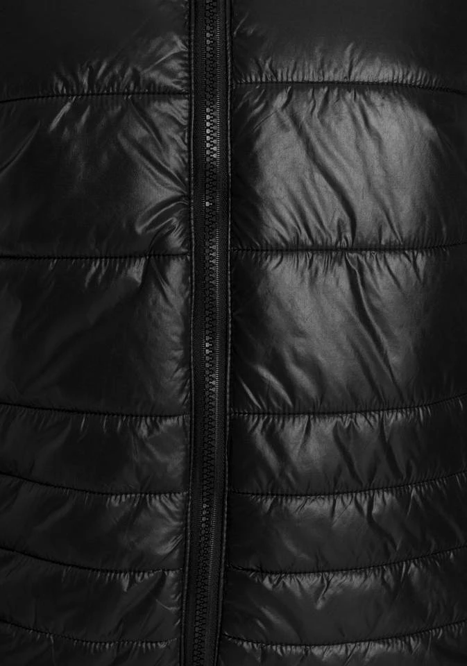 Bench. Steppjacke mit integrierter Kapuze im Kragen 7 Bench. Steppjacke mit integrierter Kapuze im Kragen – Bild 7