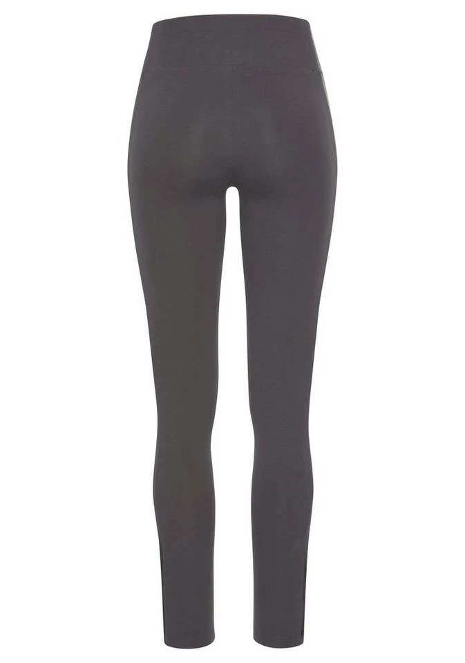 Bench. Leggings mit seitlichem Einsatz aus Lederimitation 4 Bench. Leggings mit seitlichem Einsatz aus Lederimitation – Bild 4