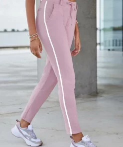 Bench. Jogger Pants mit sportlichen Seitenstreifen Schwarz, Mint, Altrosa