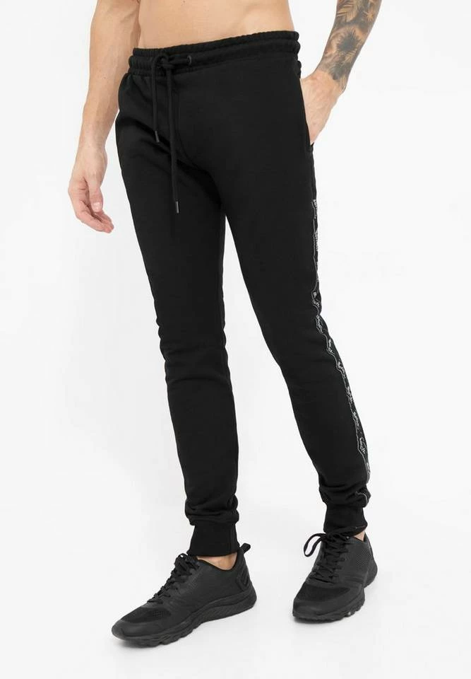 Bench. Jogginghose »Lozell« Stickerei, weiches Innenfinish Schwarz, Khaki 7 Bench. Jogginghose »Lozell« Stickerei, weiches Innenfinish Schwarz, Khaki – Bild 7