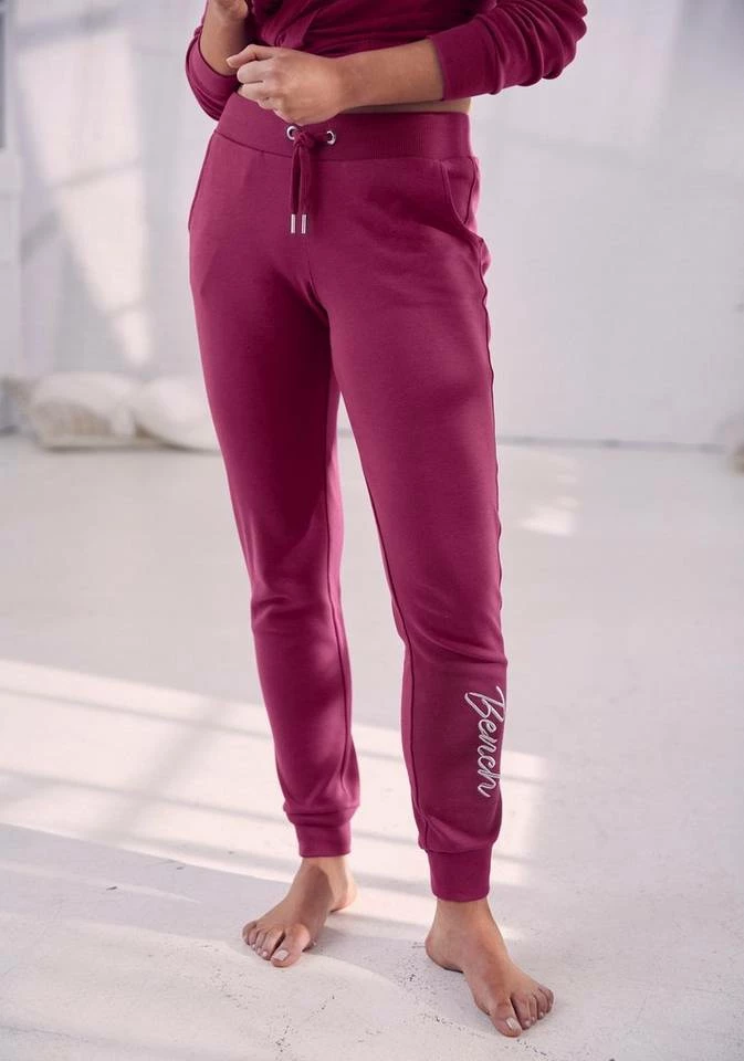 Bench. Sweathose mit glitzender Logostickerei Mint, Marine, Beere 9 Bench. Sweathose mit glitzender Logostickerei Mint, Marine, Beere – Bild 9