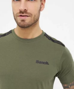 Bench. Kurzarmshirt »Sholo« Khaki, Schwarz 16 Bench. Kurzarmshirt »Sholo« Khaki, Schwarz -Bench Verkaufsgeschäft 9807a5ab 06bb 543a 88d3 88332e3b63b1