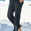 Bench. Relaxhose mit glänzender Logostickerei Hellgrau-melange, Ecru, Schwarz