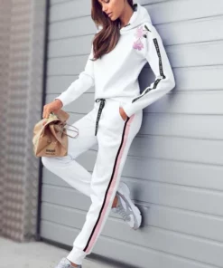 Bench. Hoodie mit bedrucktem Tape und Blumenprint Weiß, Schwarz, Rauchrosa 15 Bench. Hoodie mit bedrucktem Tape und Blumenprint Weiß, Schwarz, Rauchrosa -Bench Verkaufsgeschäft ac81a0b4 d76f 5ea0 b87b ed63e022bdf7