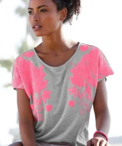 Bench. T-Shirt mit Neonprint