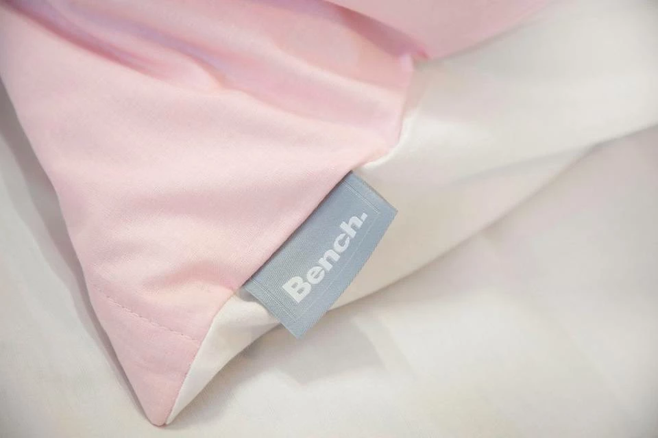 Wendebettwäsche »Bench«, Bench., mit Schriftzug Rosa, Schwarz, Grau, Mint 5 Wendebettwäsche »Bench«, Bench., mit Schriftzug Rosa, Schwarz, Grau, Mint – Bild 5
