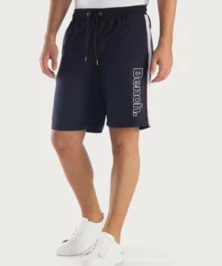 Bench. Sweatshorts mit seitlichen Taschen