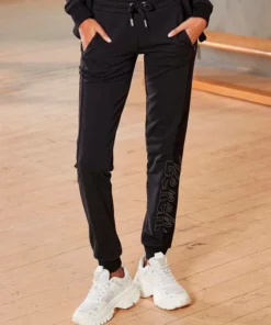 Bench. Relaxhose mit Logostickerei Schwarz, Mint-melange, Anthrazit-melange 17 Bench. Relaxhose mit Logostickerei Schwarz, Mint-melange, Anthrazit-melange -Bench Verkaufsgeschäft b7a4d5a4 991f 5edb 9171 3a128c9e31e1