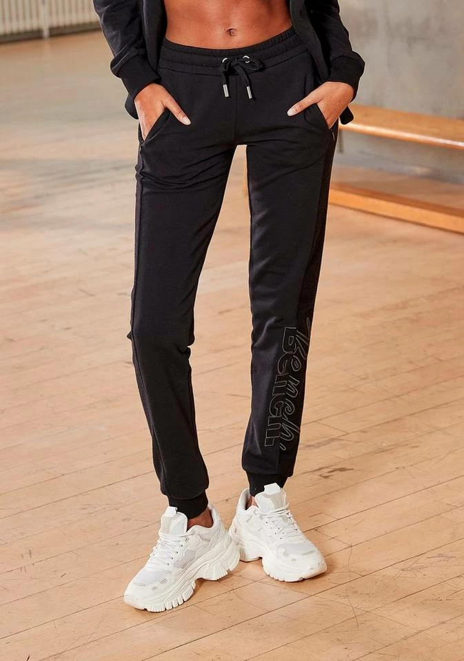 Bench. Relaxhose mit Logostickerei Schwarz, Mint-melange, Anthrazit-melange 9 Bench. Relaxhose mit Logostickerei Schwarz, Mint-melange, Anthrazit-melange – Bild 9