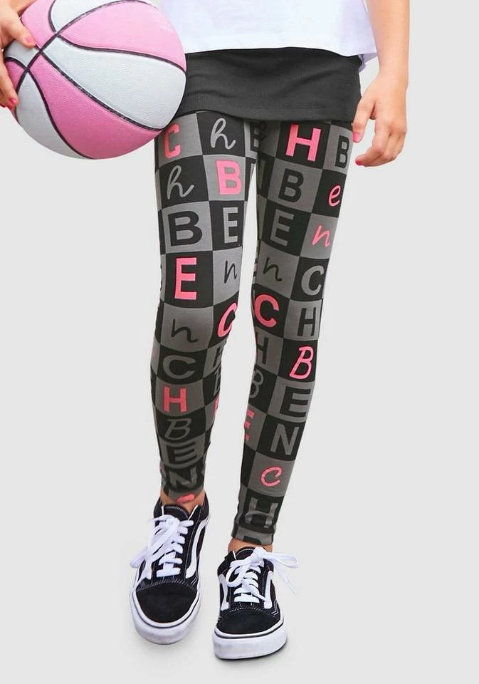 Bench. Leggings mit Logo-Allover-Druck 1 Bench. Leggings mit Logo-Allover-Druck