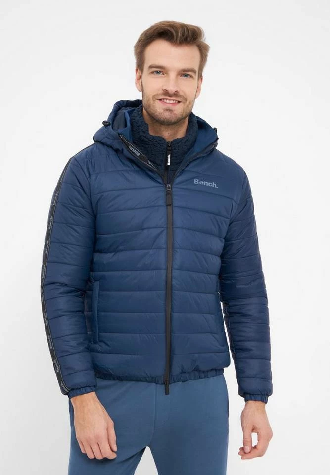 Bench. Winterjacke »Stayt« Tierfreie Produktion, Wasserabweisender Reißverschluss Schwarz, Navy 12 Bench. Winterjacke »Stayt« Tierfreie Produktion, Wasserabweisender Reißverschluss Schwarz, Navy – Bild 12