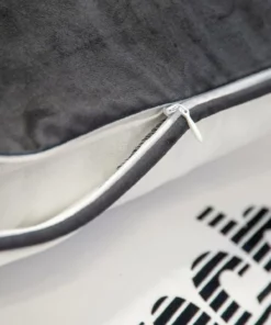 Bench. Dekokissen »Bench«, Kissenhülle mit Wendemotiv und Rundum-Paspel -Bench Verkaufsgeschäft d9562495 846c 5e3e 8439 11554cbab84c