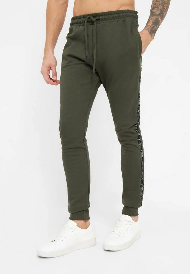 Bench. Jogginghose »Lozell« Stickerei, weiches Innenfinish Schwarz, Khaki 6 Bench. Jogginghose »Lozell« Stickerei, weiches Innenfinish Schwarz, Khaki – Bild 6