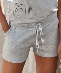 Bench. Relaxshorts mit dezentem Logoprint Grau, Altrosa, Schwarz -Bench Verkaufsgeschäft e5cfc6c6 db14 5fda 96c5 25dd8a12b6c0