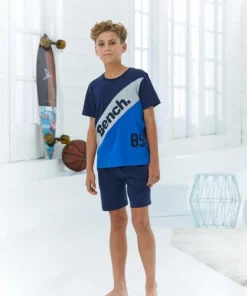 Bench. Shorty mit Colourblock und Logo Schriftzug -Bench Verkaufsgeschäft efac475b 11cc 547e 946d 1d67ed302d8d