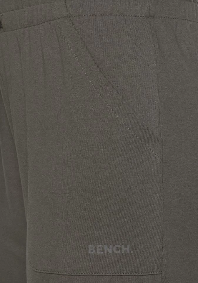 Bench. Overall aus Jersey mit Kapuze Taupe, Schwarz 5 Bench. Overall aus Jersey mit Kapuze Taupe, Schwarz – Bild 5